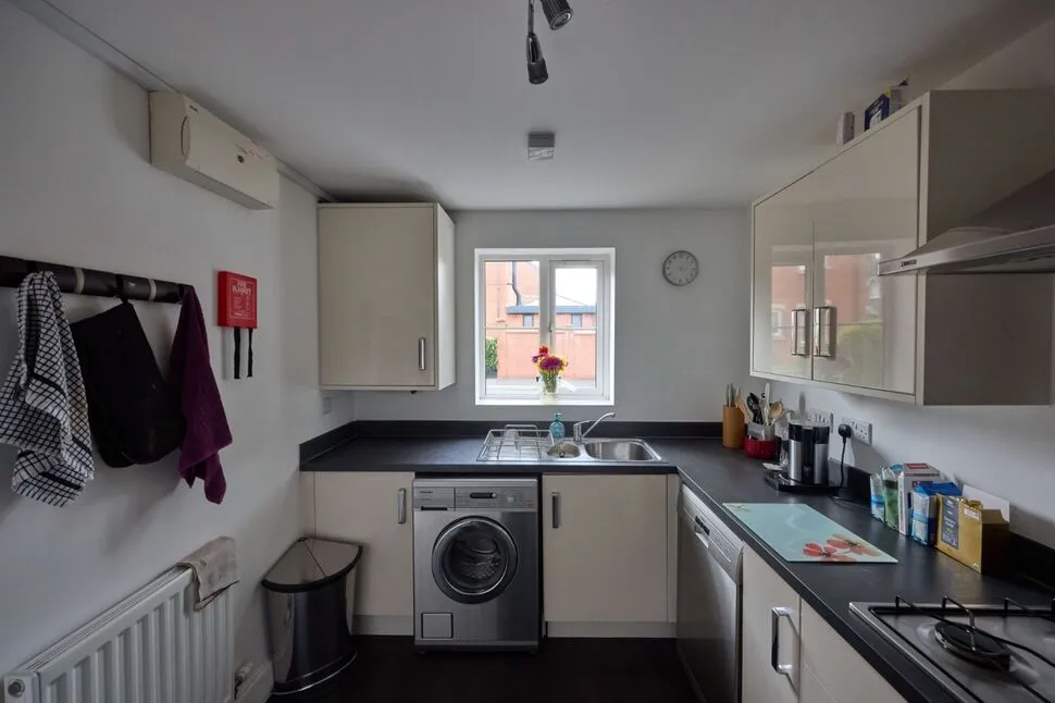 Manor House Court, Chesterfield, Derbyshire, S41, photo 9