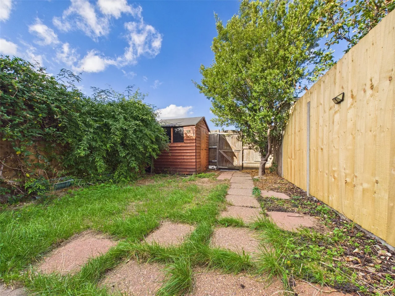 Rectory Grove, Hampton, TW12, photo 13