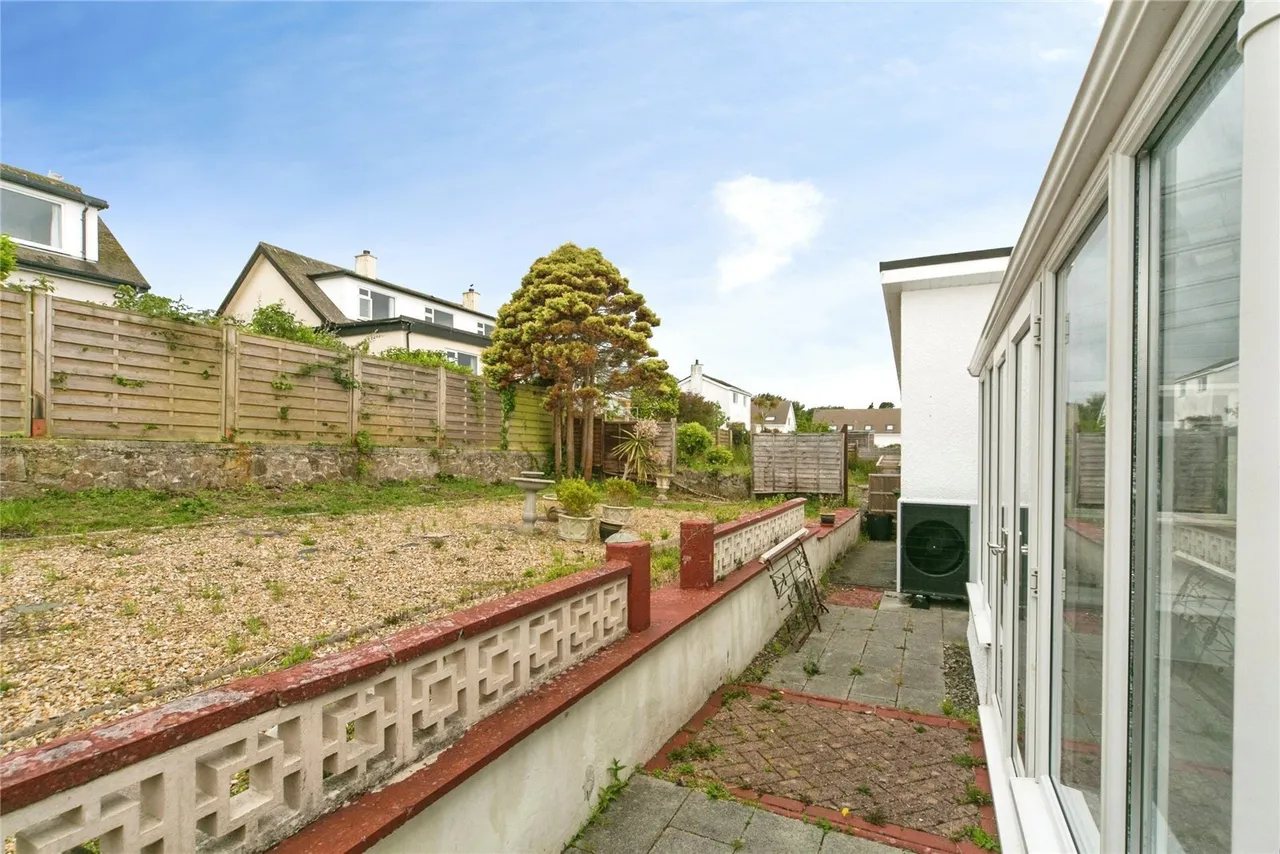 Bay View Road, Benllech, LL74, photo 22
