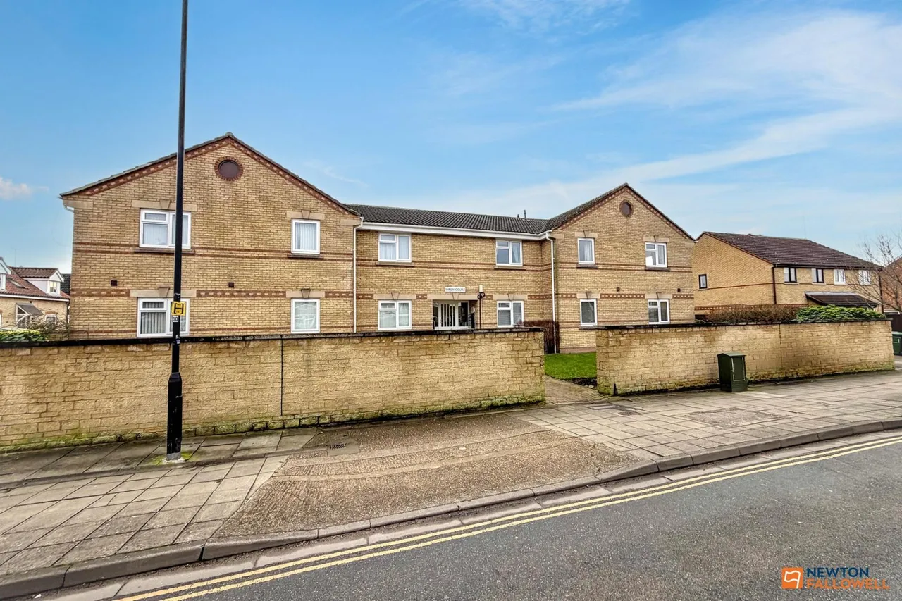 2 bed flat for sale, Church Street, Werrington Village, PE4