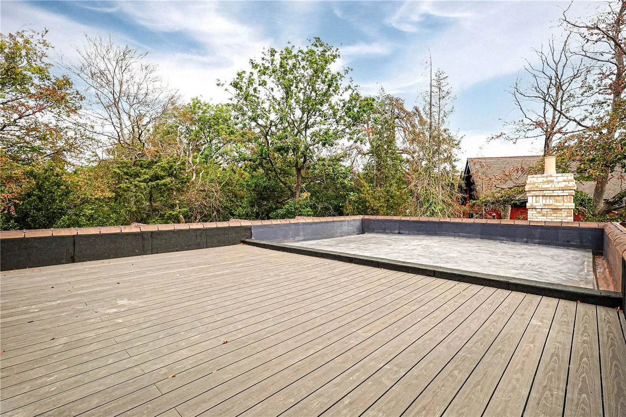 Apartment 8 Wildacre, Northwood, Hertfordshire, HA6 3EY, photo 25