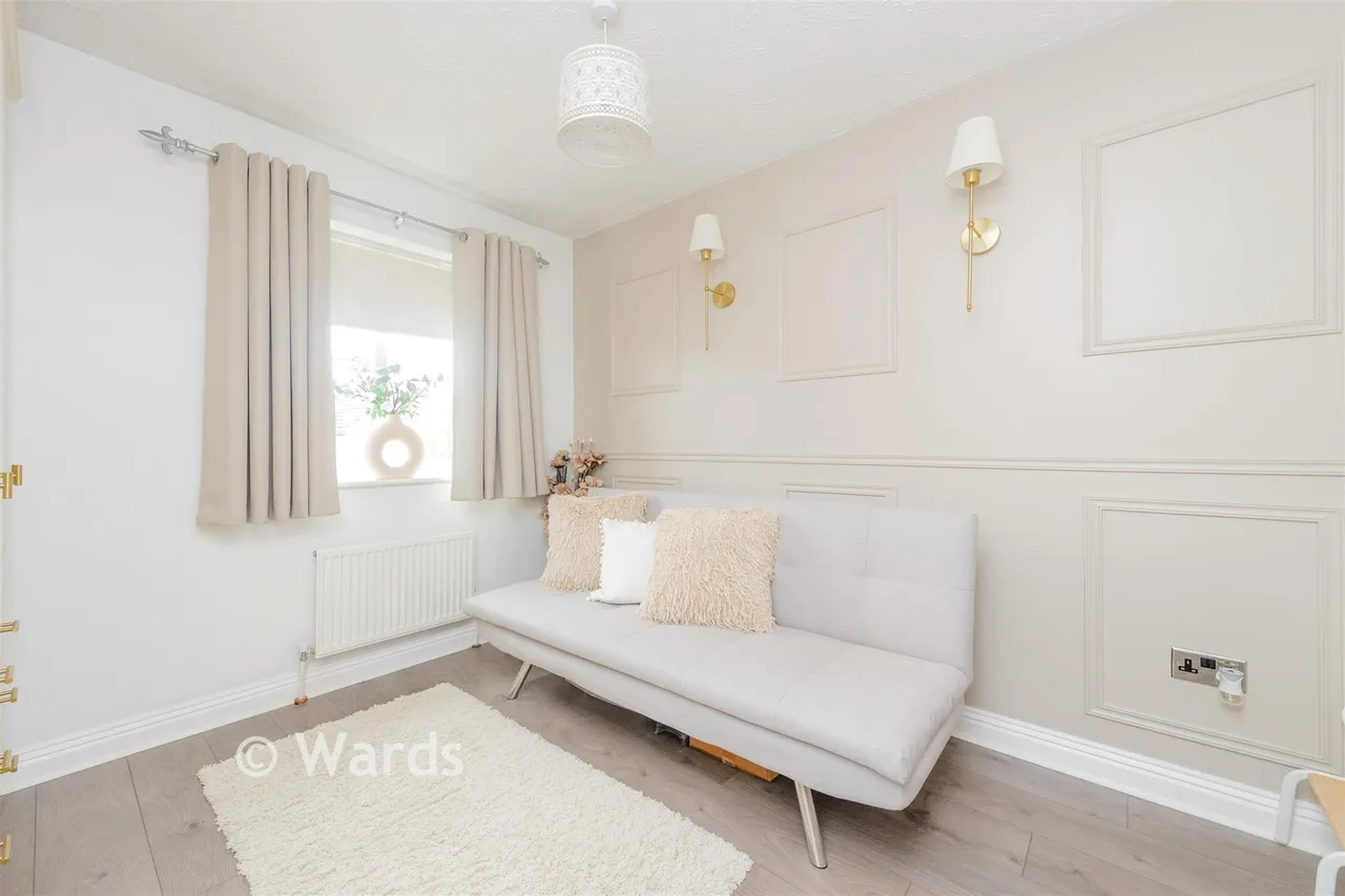 Mackintosh Close, High Halstow, ME3, photo 12