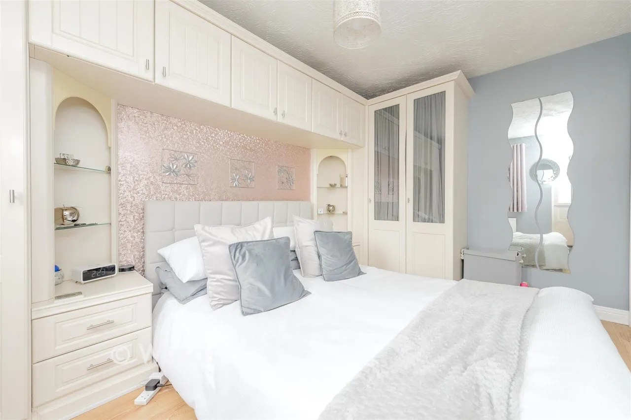 Mackintosh Close, High Halstow, ME3, photo 8