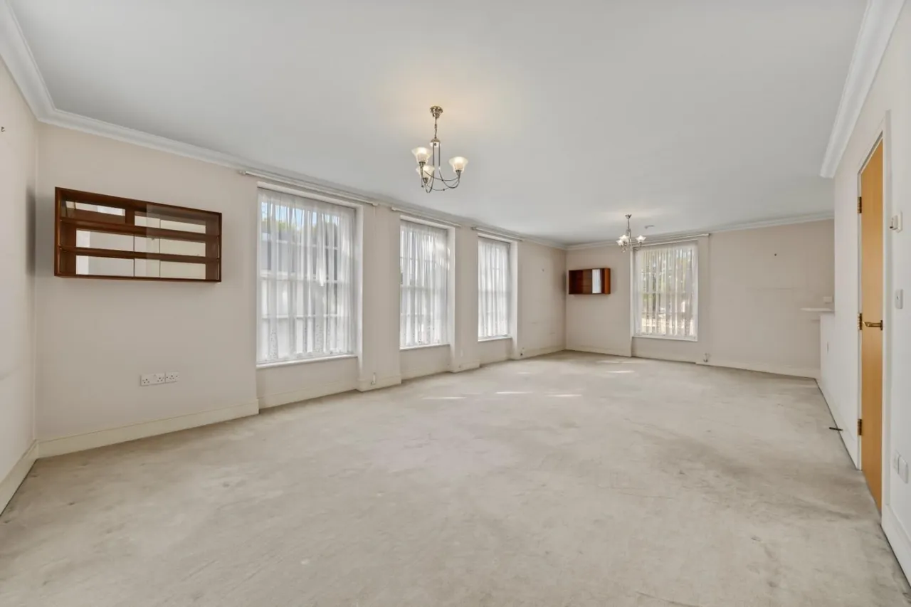 West Heath Avenue, Golders Green, NW11, photo 2