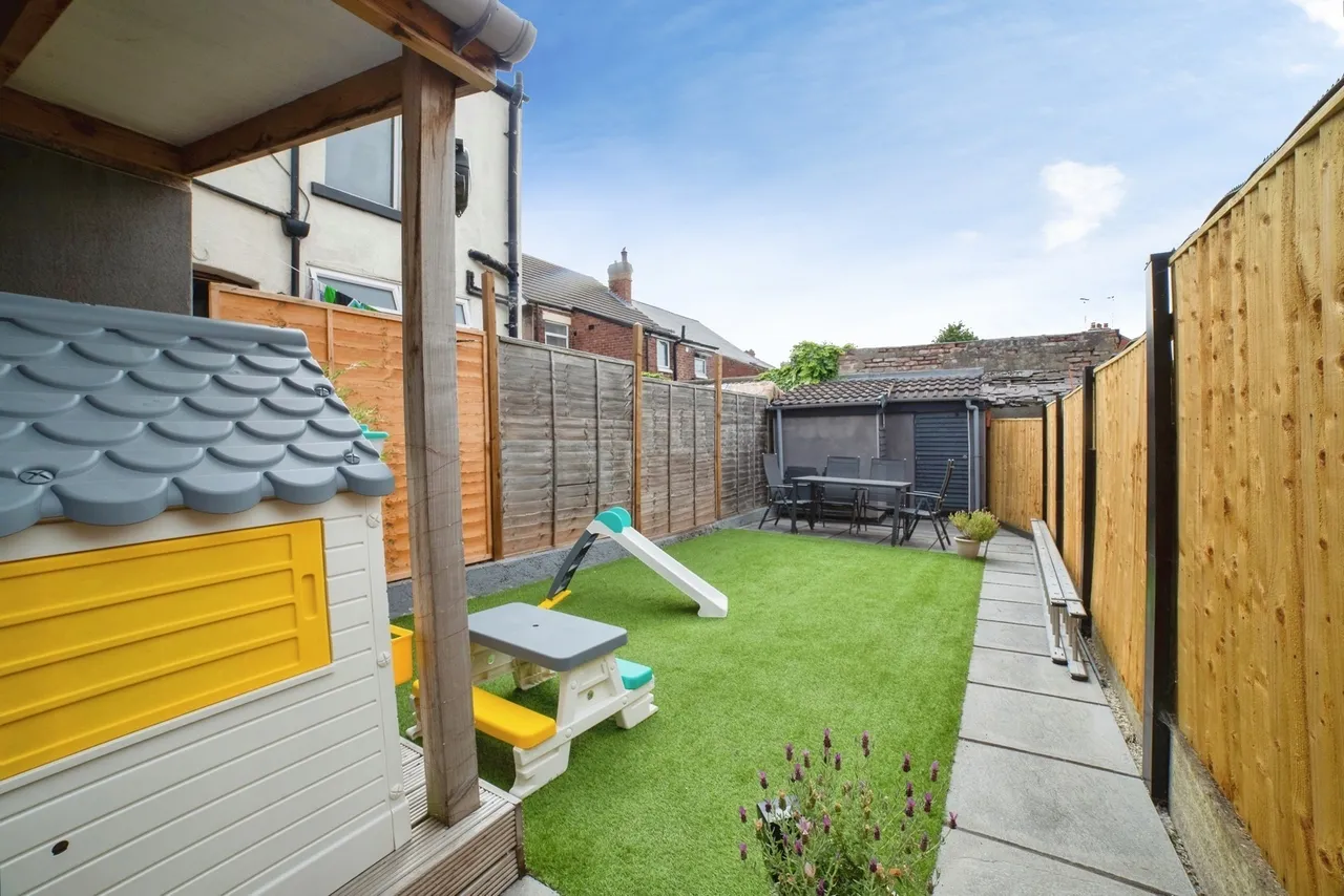Huthwaite Road, Sutton-in-Ashfield, NG17, photo 17