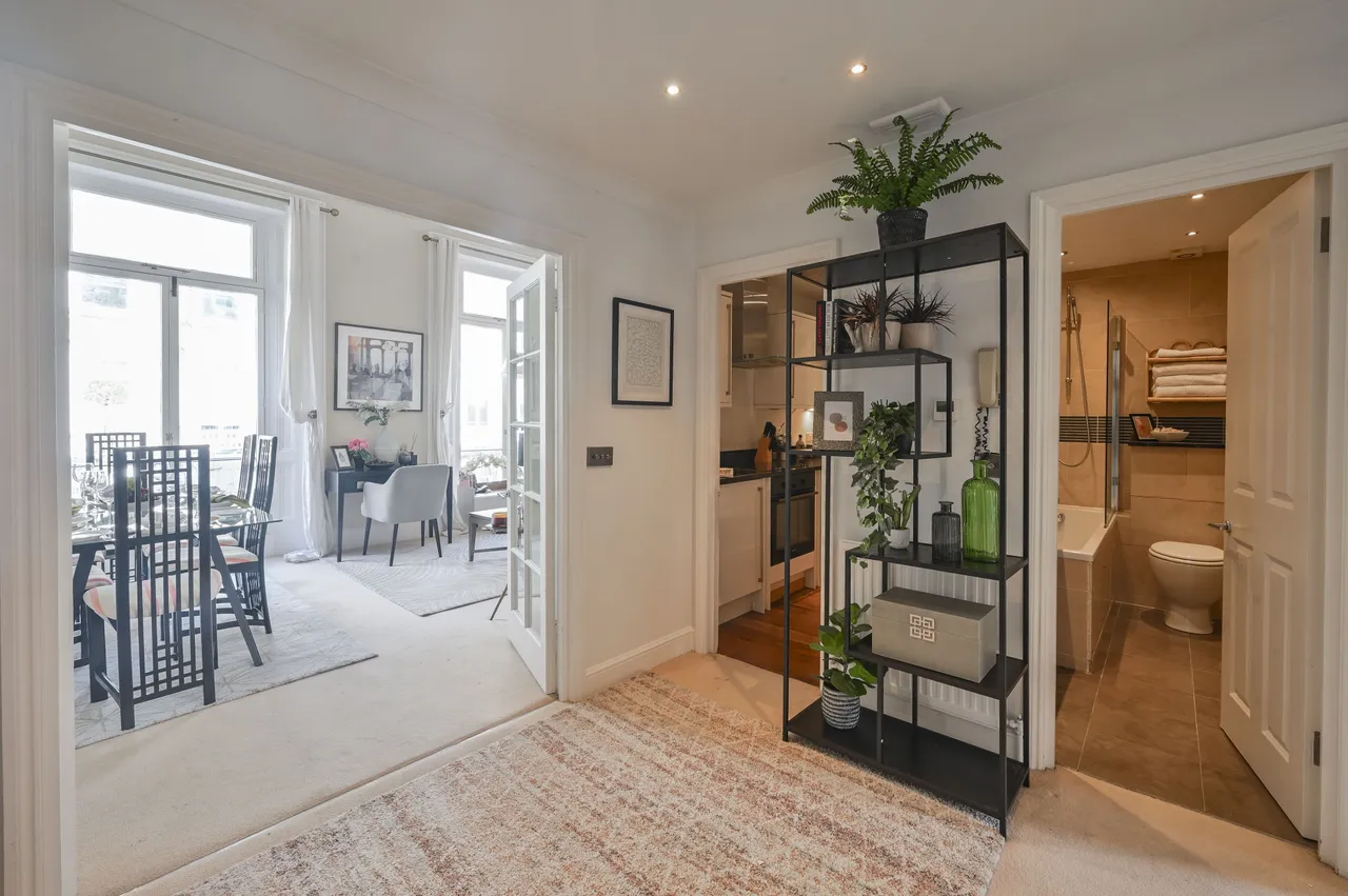 Flat 4, 28 Harcourt Terrace, London, photo 5