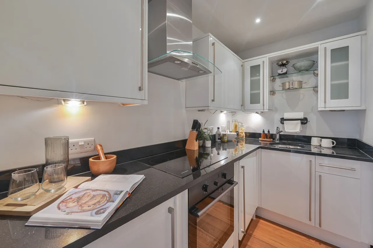 Flat 4, 28 Harcourt Terrace, London, photo 6