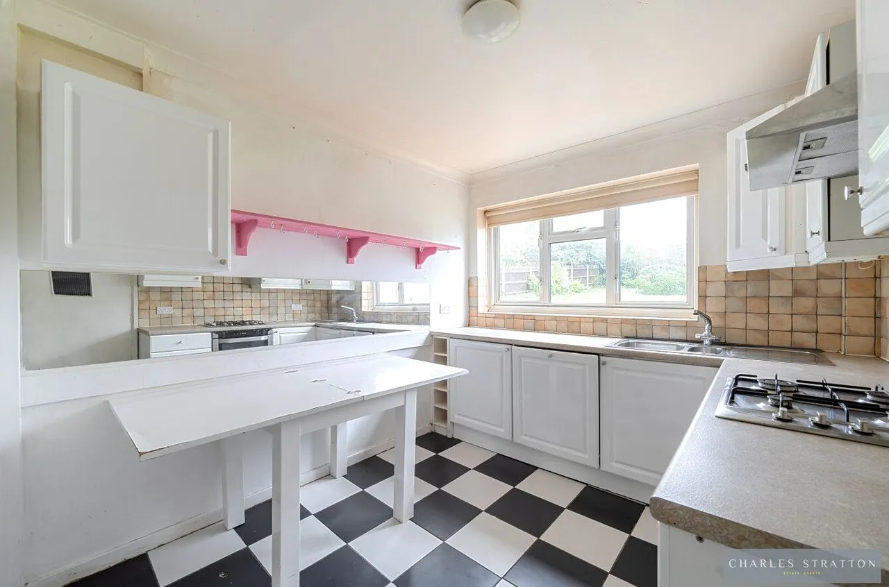 Main Road, Romford, Essex, RM2 5JB, photo 8