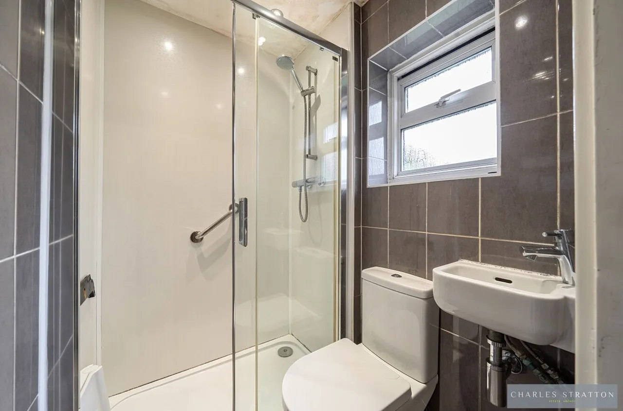 Main Road, Romford, Essex, RM2 5JB, photo 10