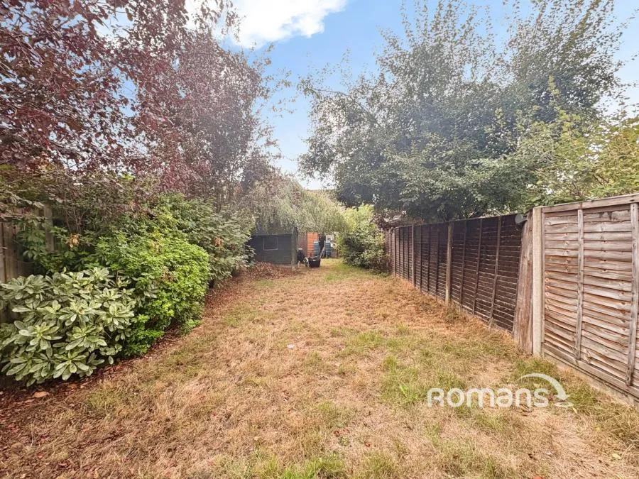 Willow Lane, Blackwater, GU17, photo 18