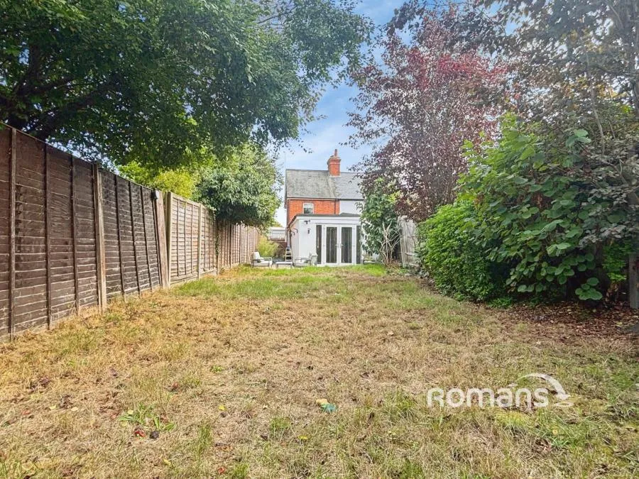 Willow Lane, Blackwater, GU17, photo 11