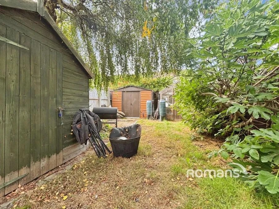 Willow Lane, Blackwater, GU17, photo 17