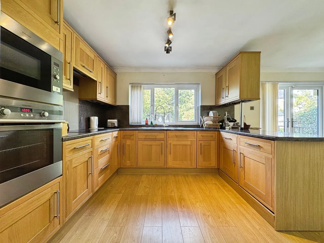 Stoneyfields Gardens, Edgware, HA8, photo 3