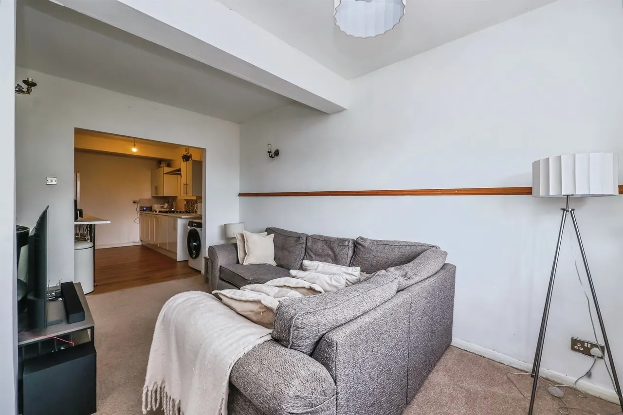 Charlotte Court, Eastwood, NG16, photo 4