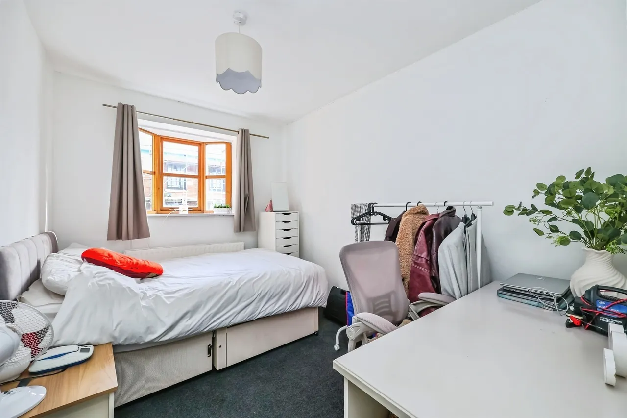 Charlotte Court, Eastwood, NG16, photo 11