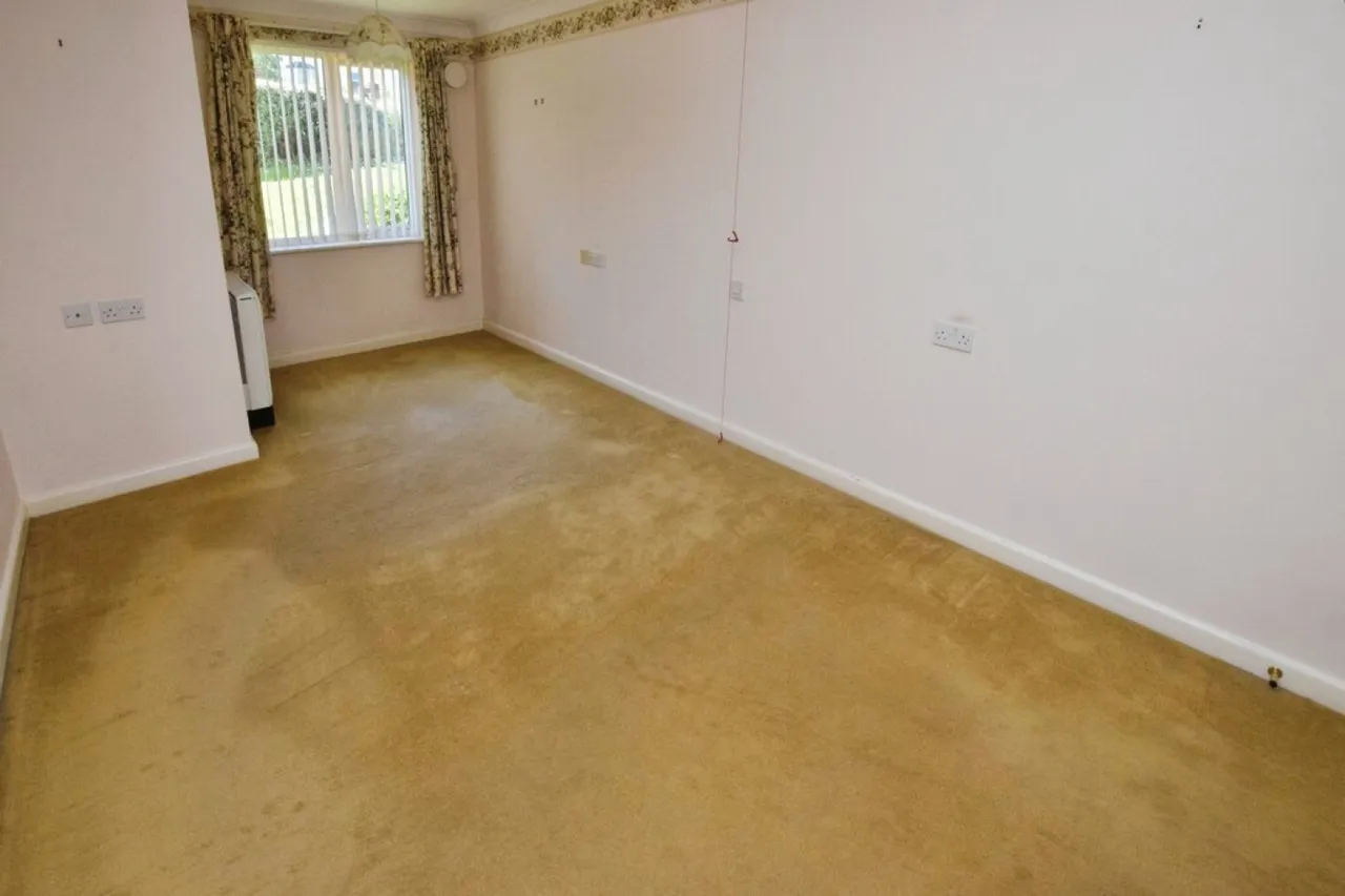 Pegasus Court, North Street, photo 5