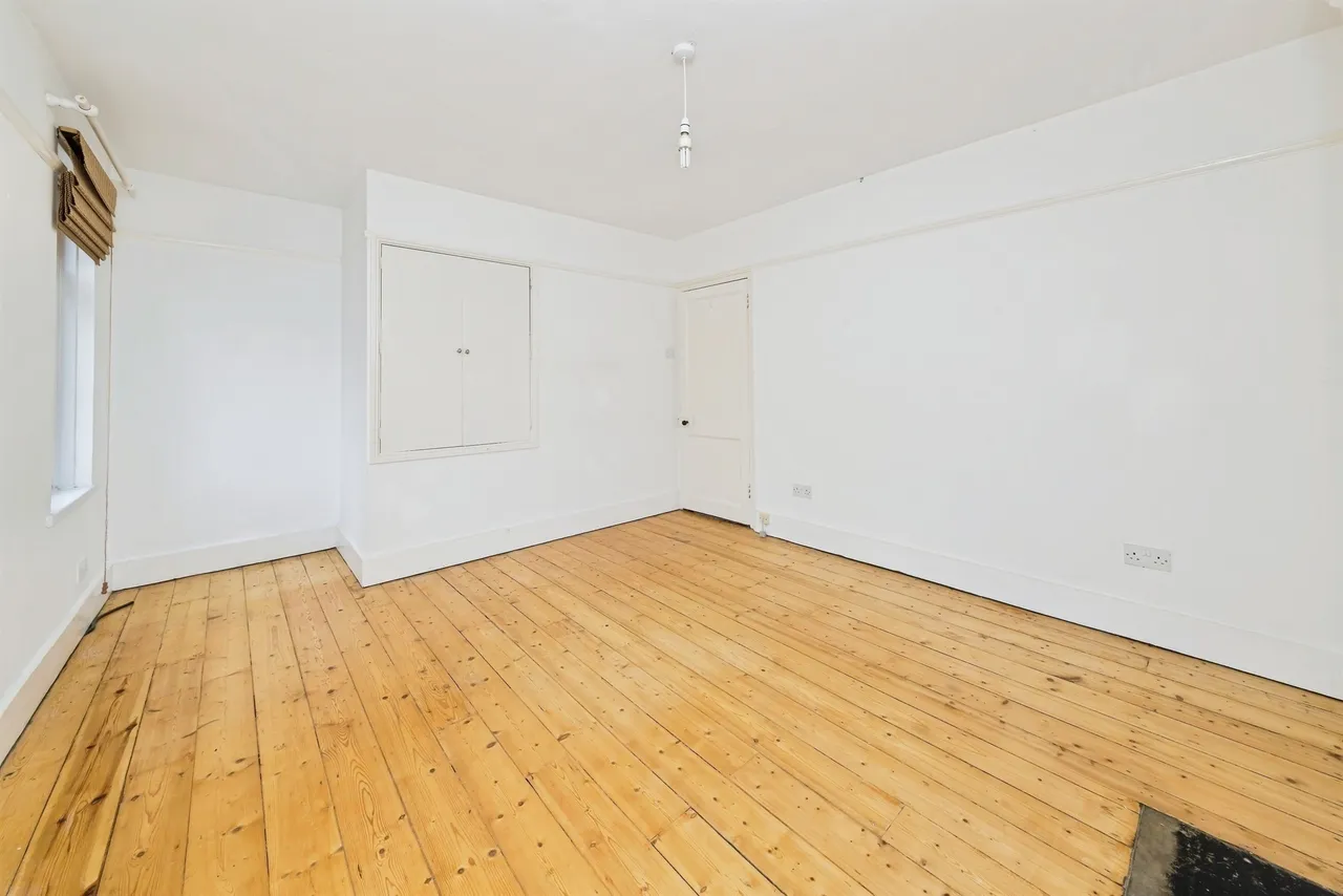 Western Road, Haywards Heath, RH16, photo 8