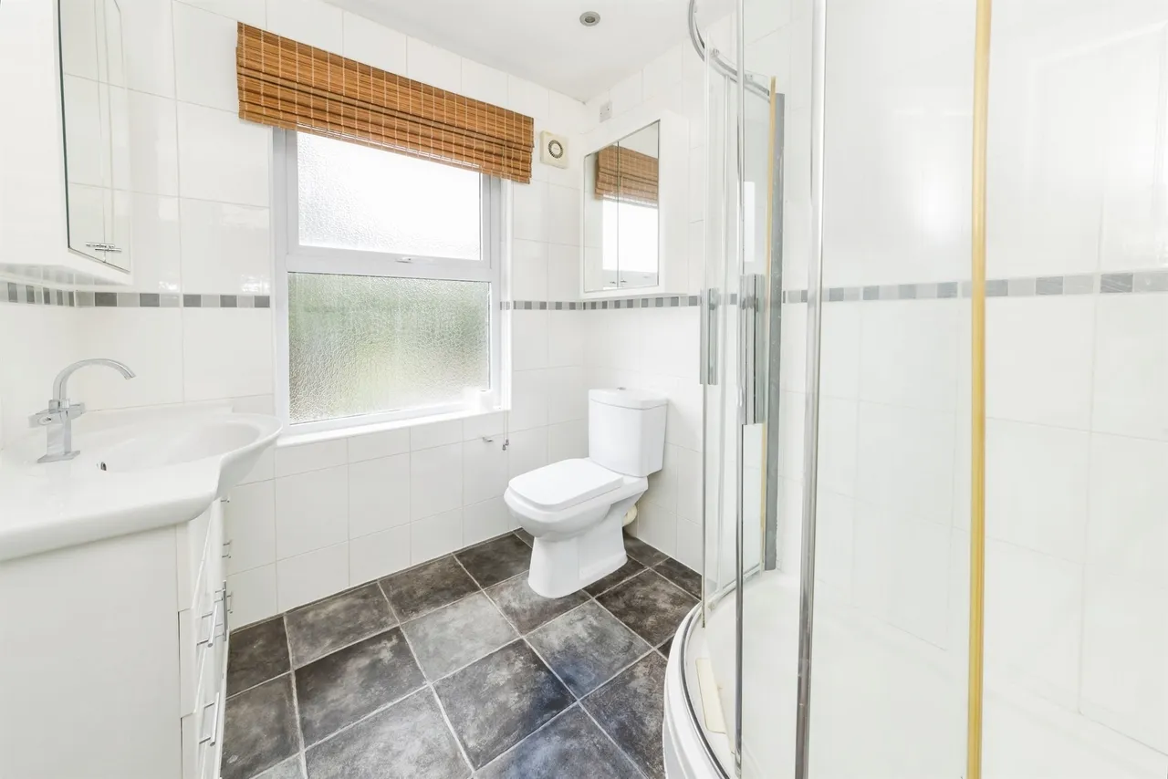 Western Road, Haywards Heath, RH16, photo 9