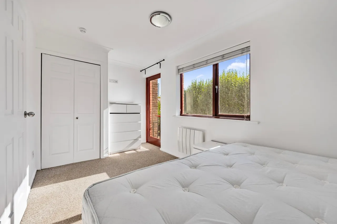 Bywater Place, London, SE16, photo 2