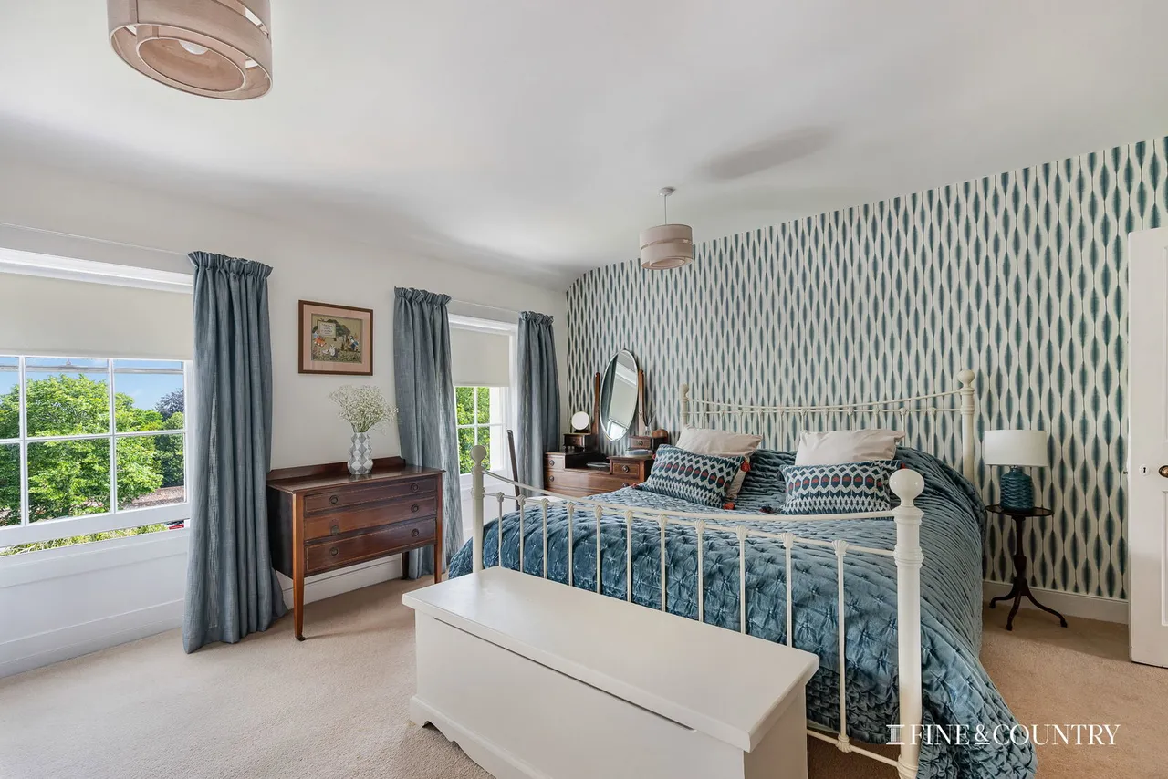 Spalding, photo 19