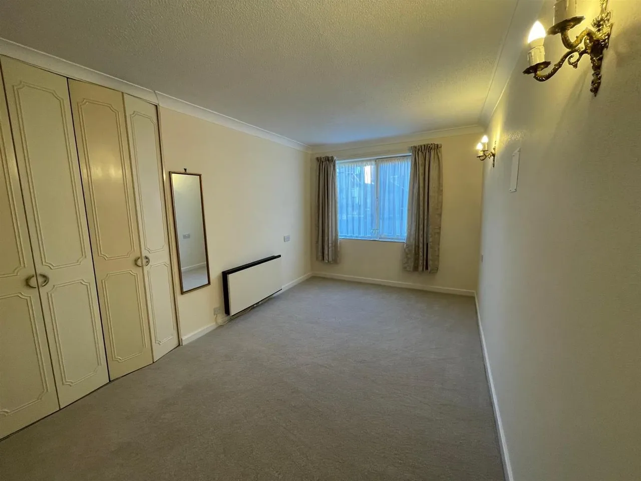 Grosvenor Crescent, Scarborough YO11 2LF, photo 7