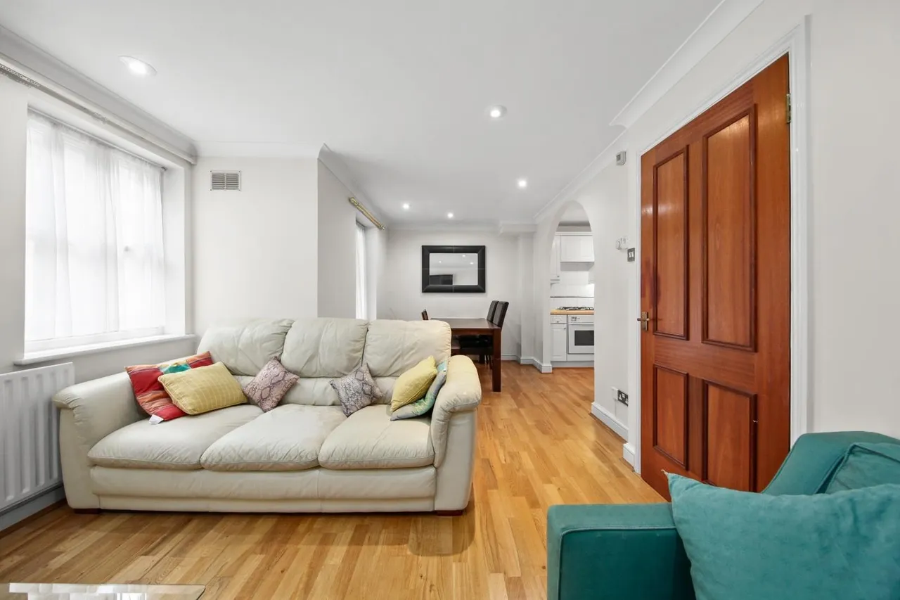 Rutland Mews, London, photo 2