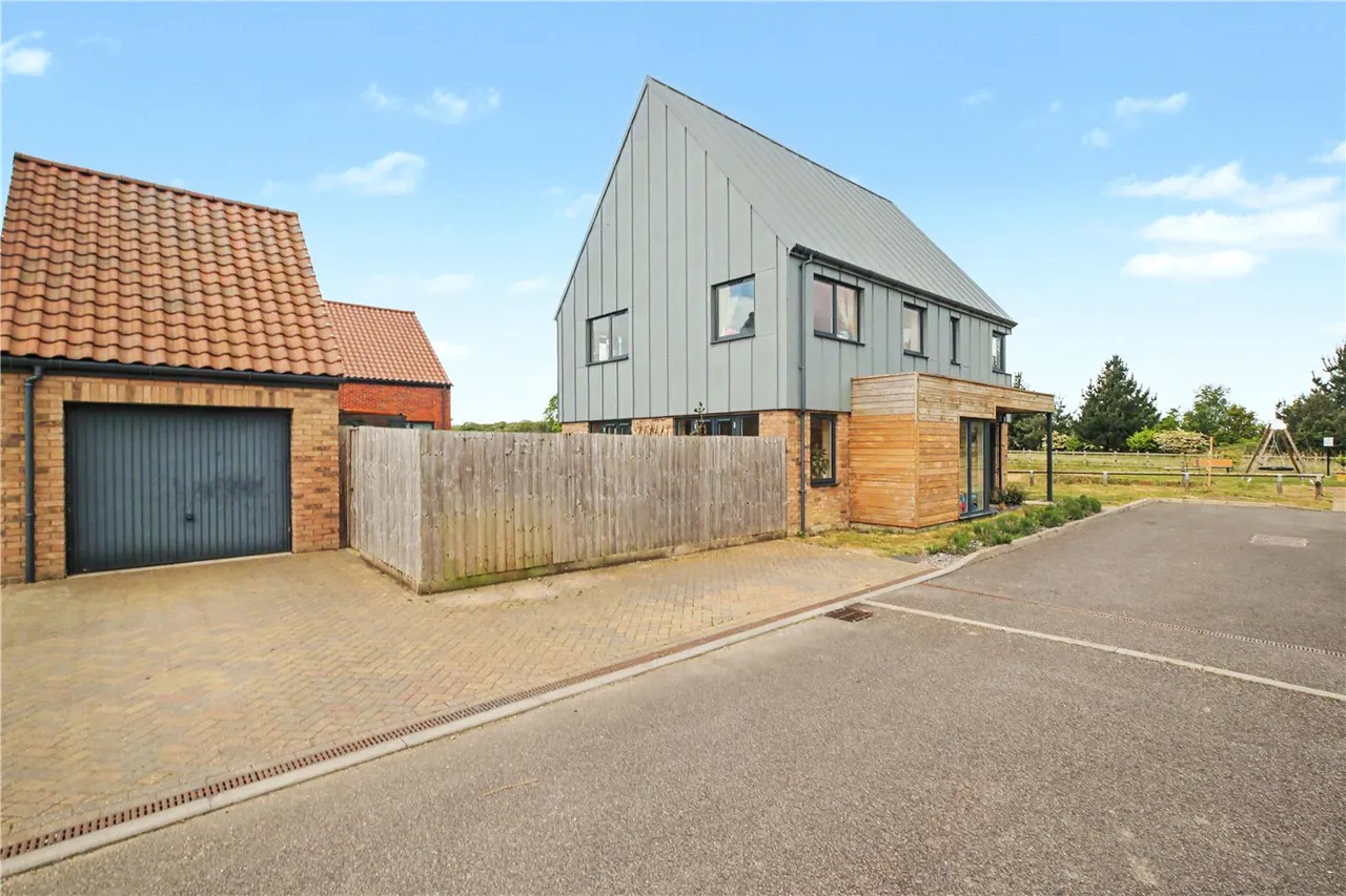 Paddocks Way, Poringland, Norwich, Norfolk, NR14, photo 4