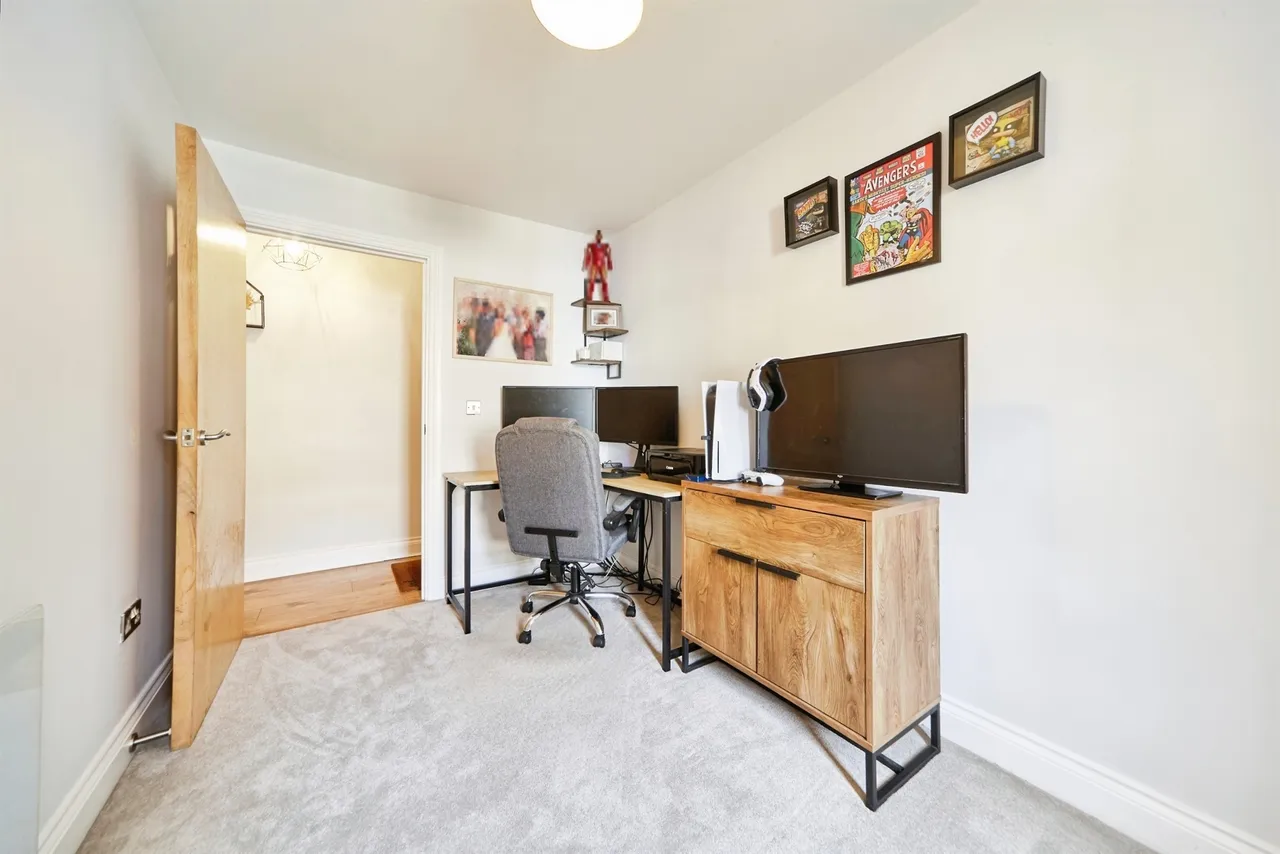 Clifford Drive, Menston, LS29, photo 9