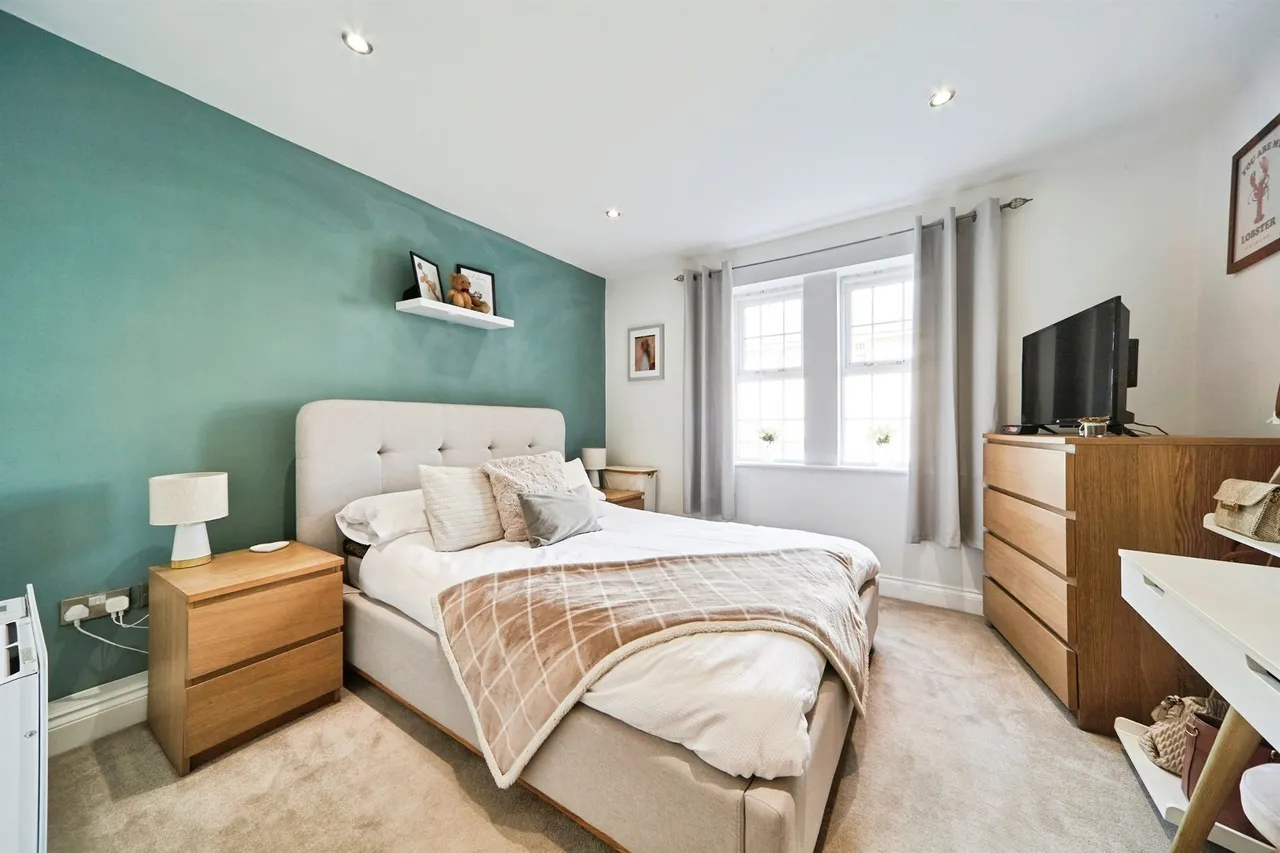 Clifford Drive, Menston, LS29, photo 8