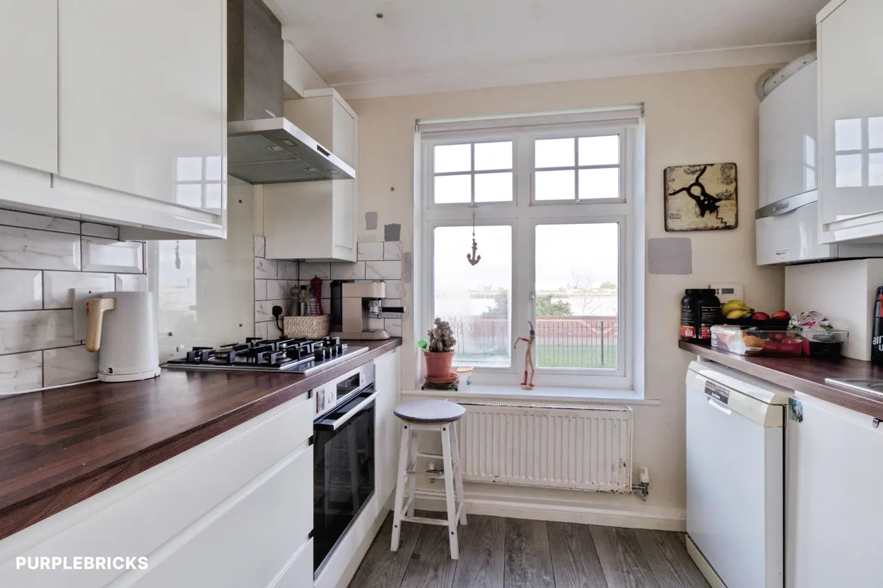 Greenhaven Drive, London, SE28, photo 6