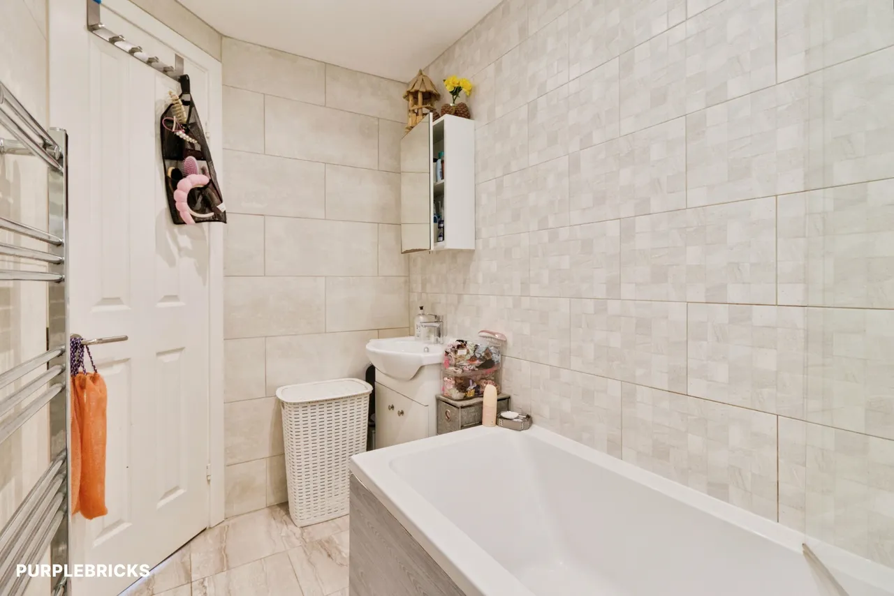Greenhaven Drive, London, SE28, photo 16