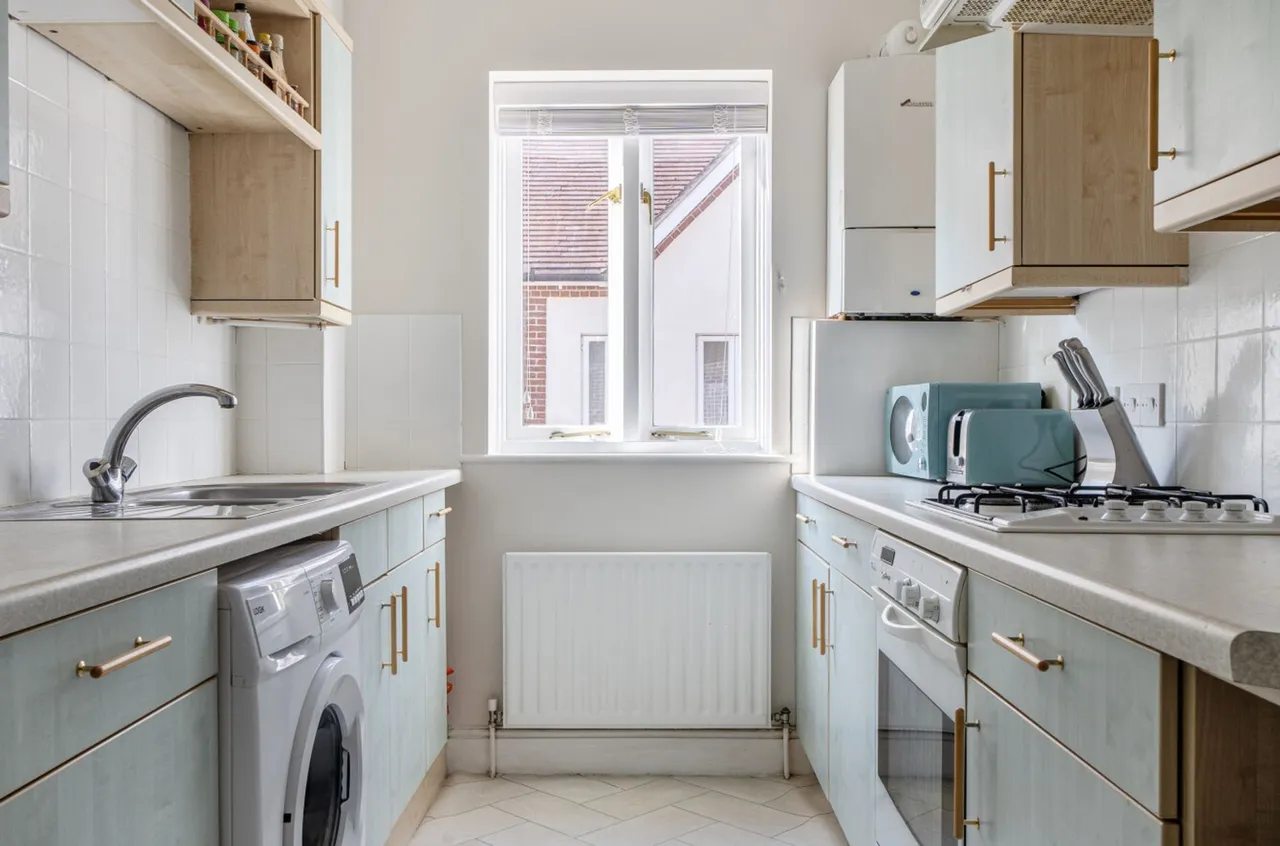 Peter Weston Place, Chichester, PO19, photo 10