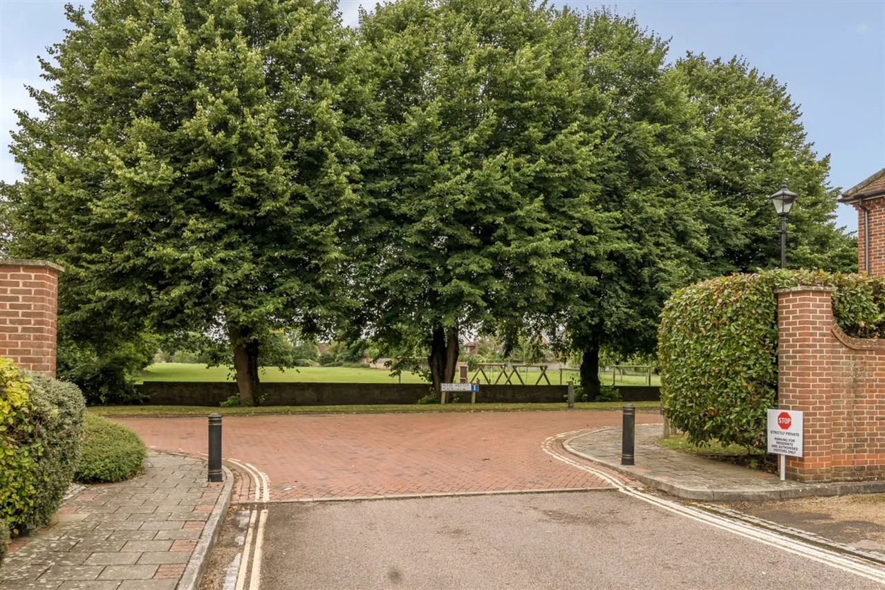 Peter Weston Place, Chichester, PO19, photo 13