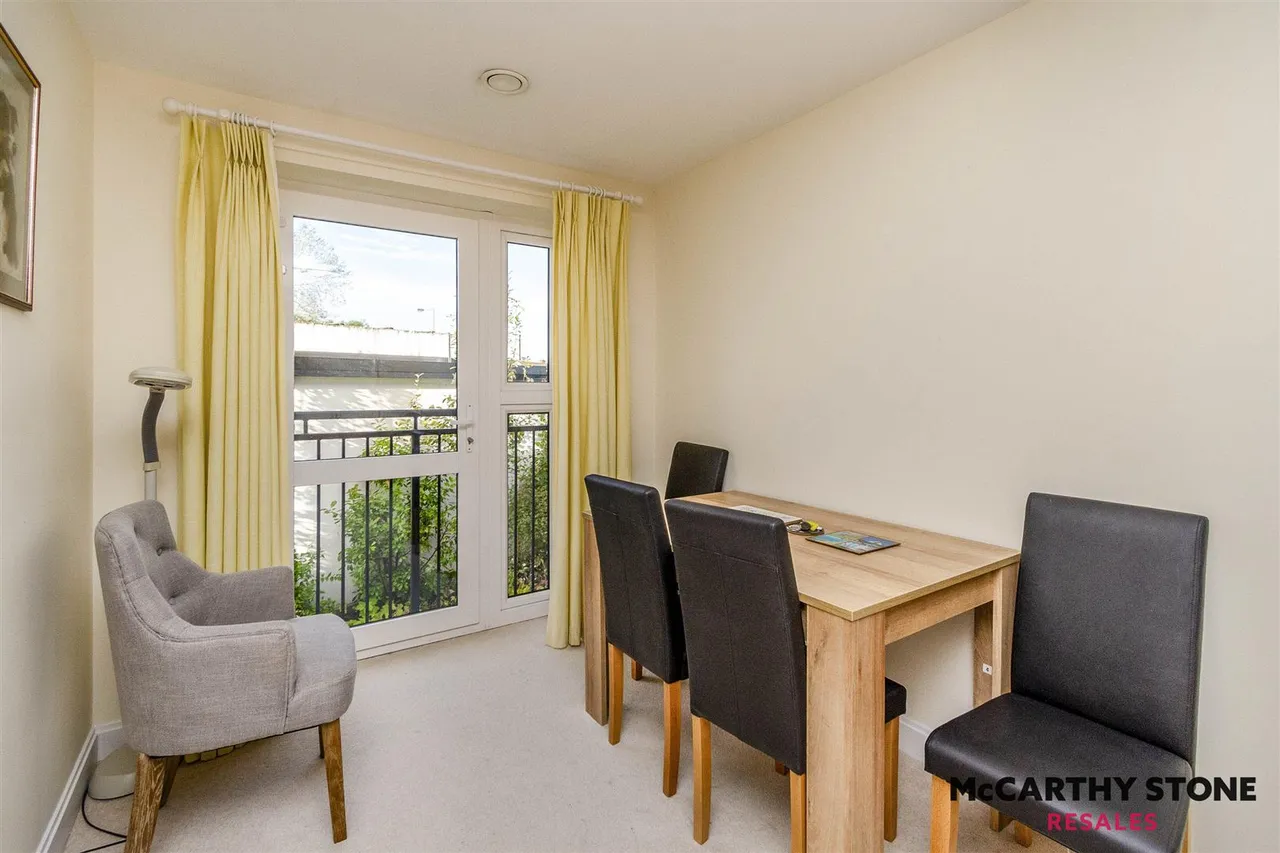 Bilbrook, Wolverhampton, WV8, photo 3