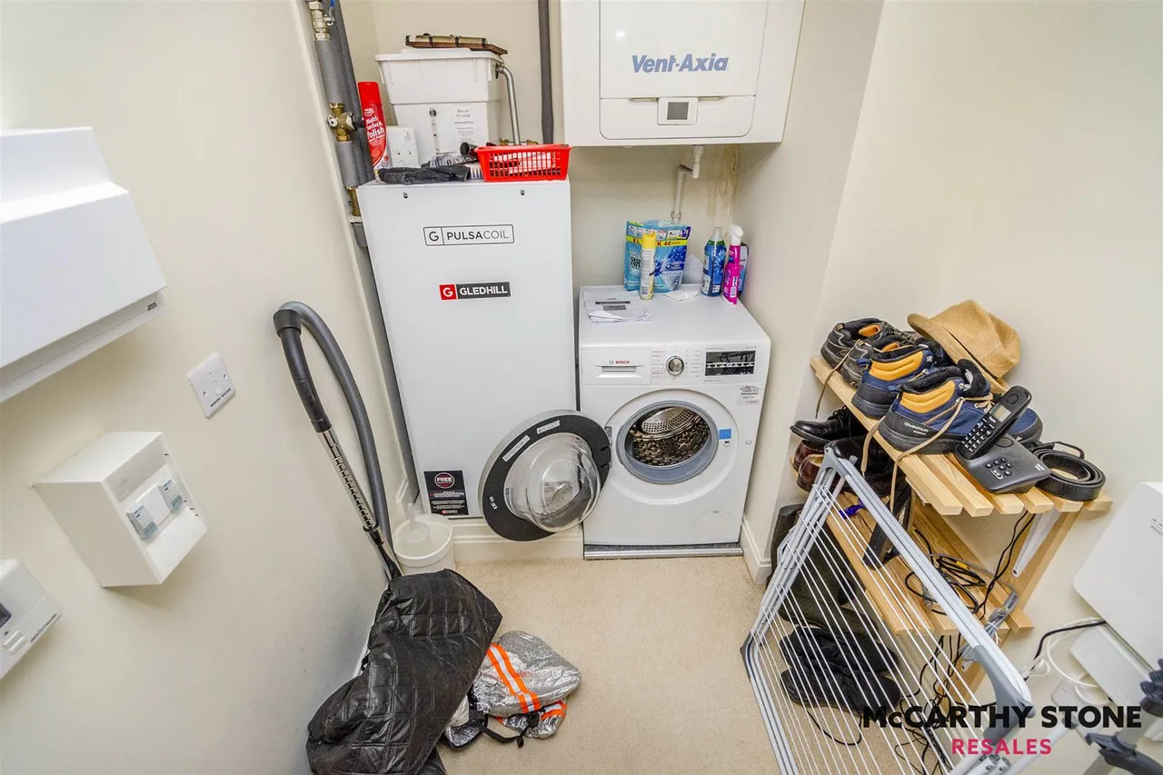 Bilbrook, Wolverhampton, WV8, photo 17