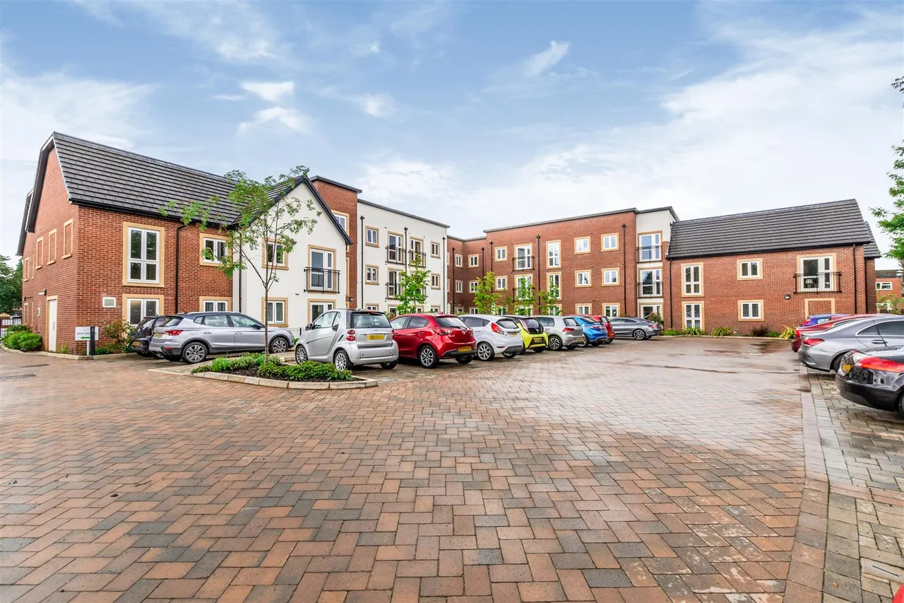 Bilbrook, Wolverhampton, WV8, photo 19