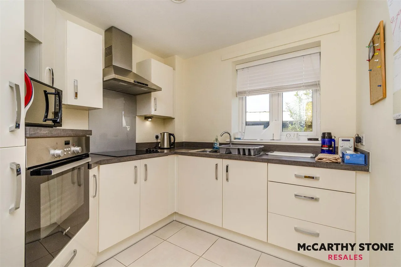 Bilbrook, Wolverhampton, WV8, photo 8