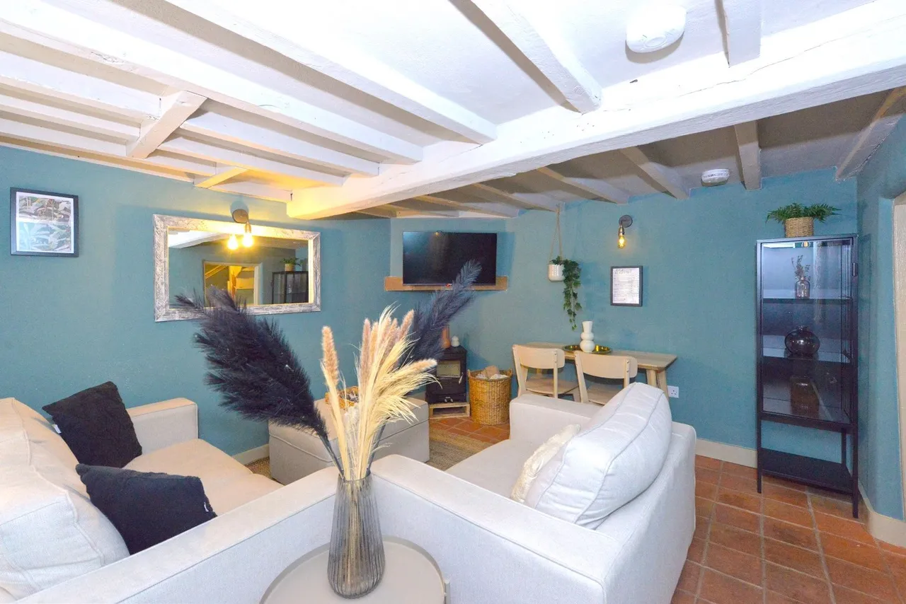 Carpenters Row, Wellington Road, Coalbrookdale TF8 7DX, photo 3