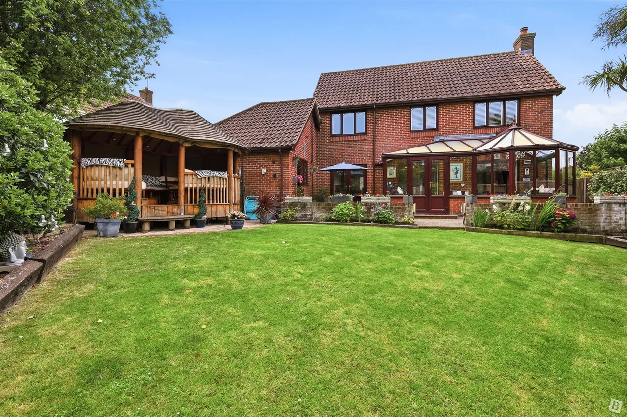 4 bed house for sale — Gladden Fields, South Woodham Ferrers, Chelmsford, Essex, CM3