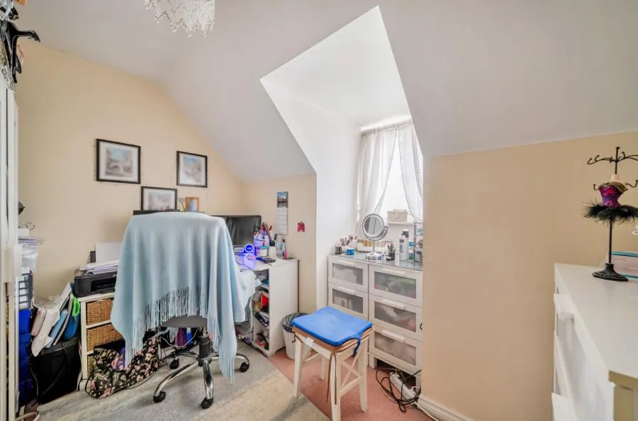 Sandbourne Road, Swindon, SN25, photo 17