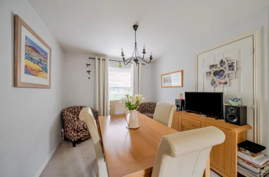 Sandbourne Road, Swindon, SN25, photo 6