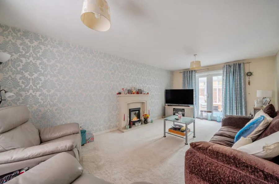 Sandbourne Road, Swindon, SN25, photo 4