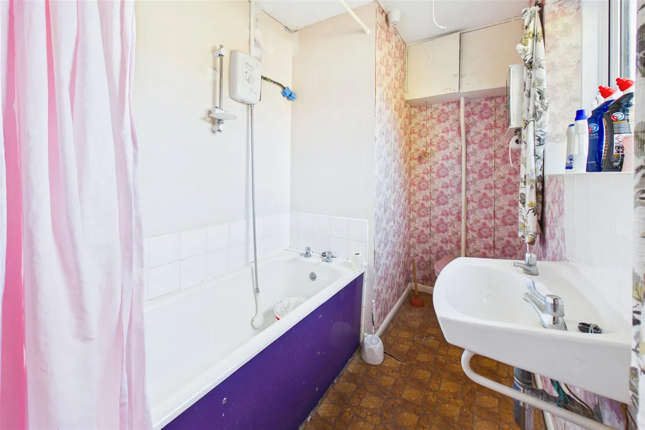 The Street, Bramfield, IP19, photo 12