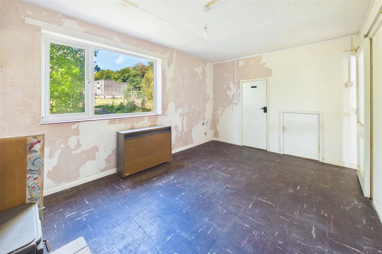 The Street, Bramfield, IP19, photo 14