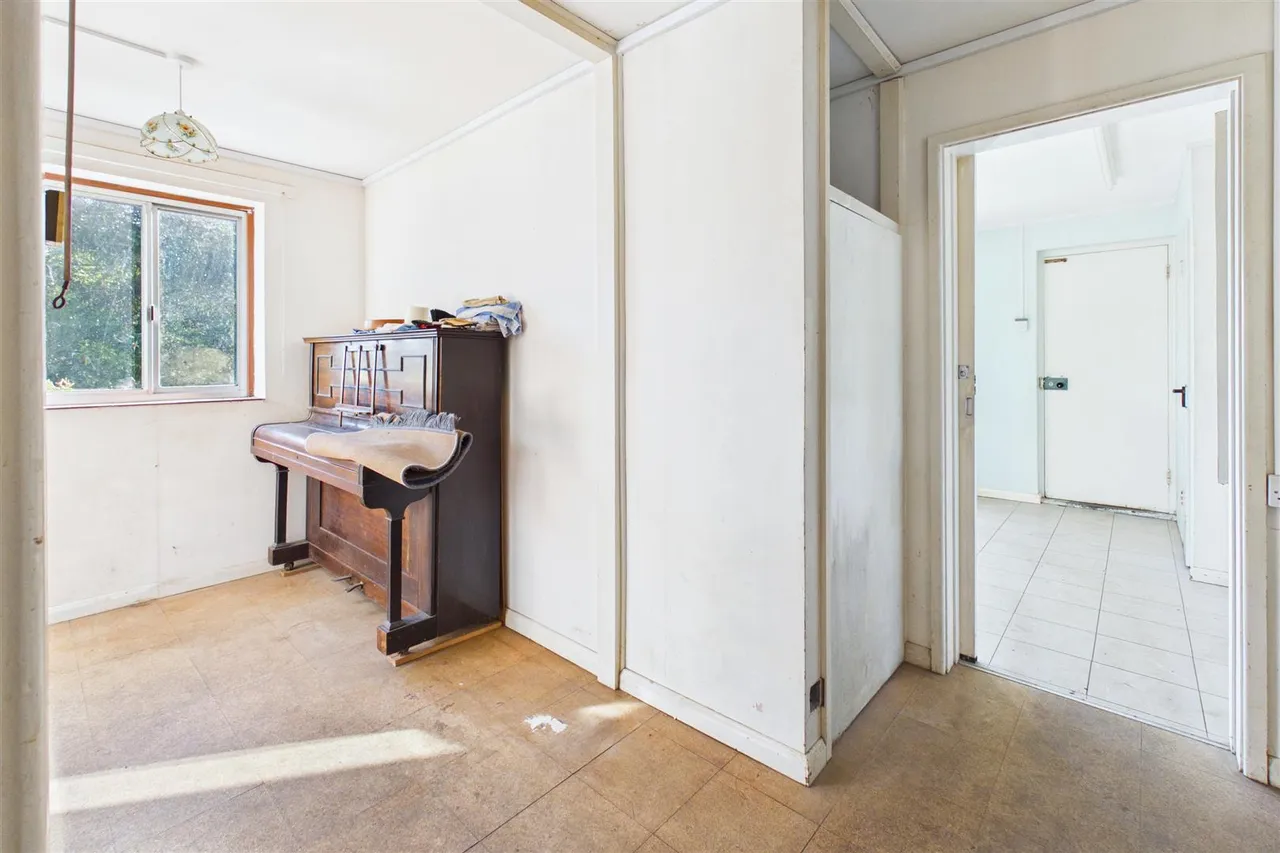 The Street, Bramfield, IP19, photo 6
