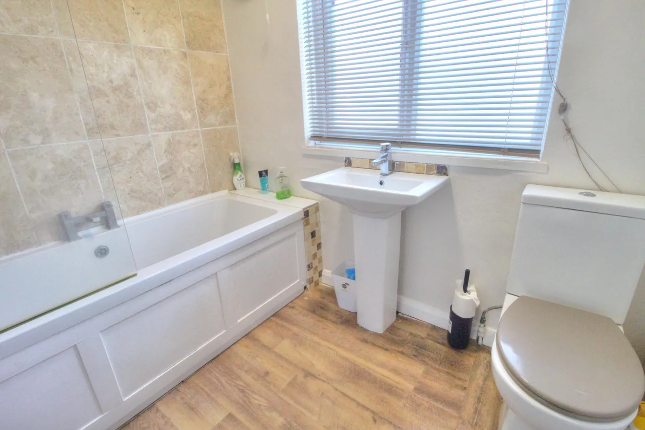 Lowland Avenue, Leicester, LE3, photo 9