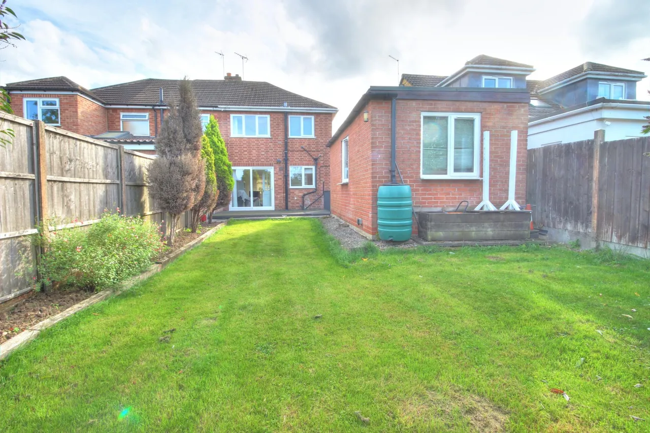 Lowland Avenue, Leicester, LE3, photo 11