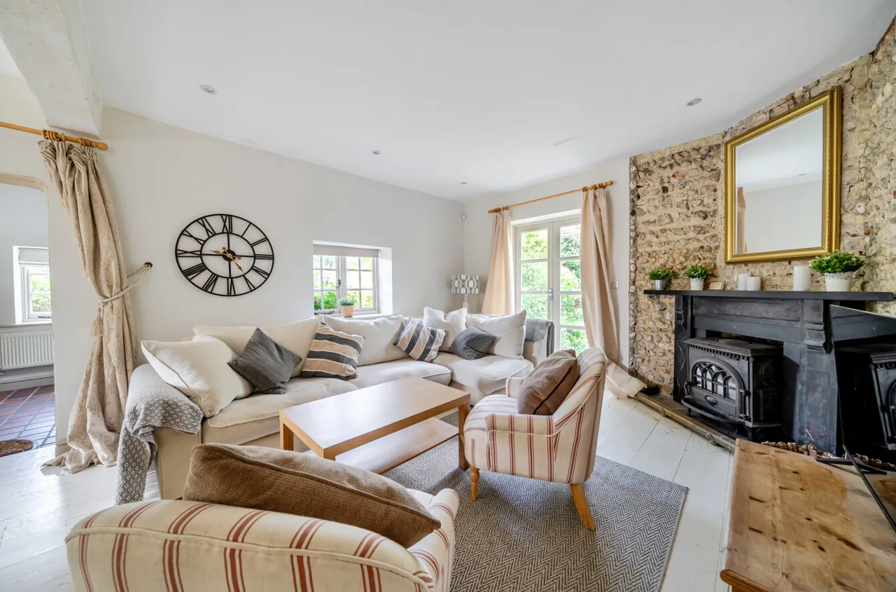 4 bed house to rent, Brookpit Lane, Climping, BN17