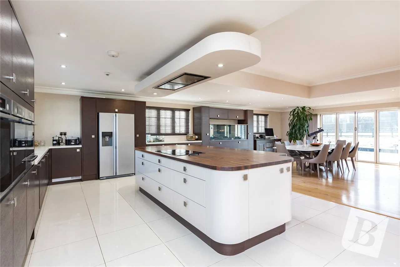 Nazeing, Waltham Abbey, EN9, photo 8