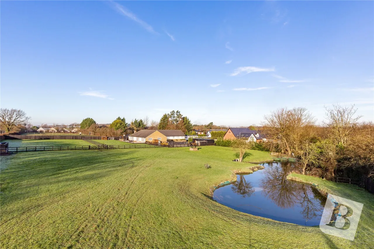 Nazeing, Waltham Abbey, EN9, photo 2